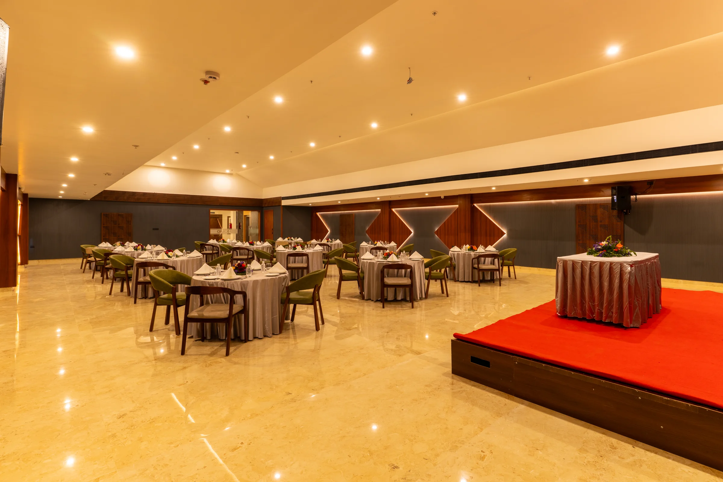 Dining at Omkar Jungle Resort