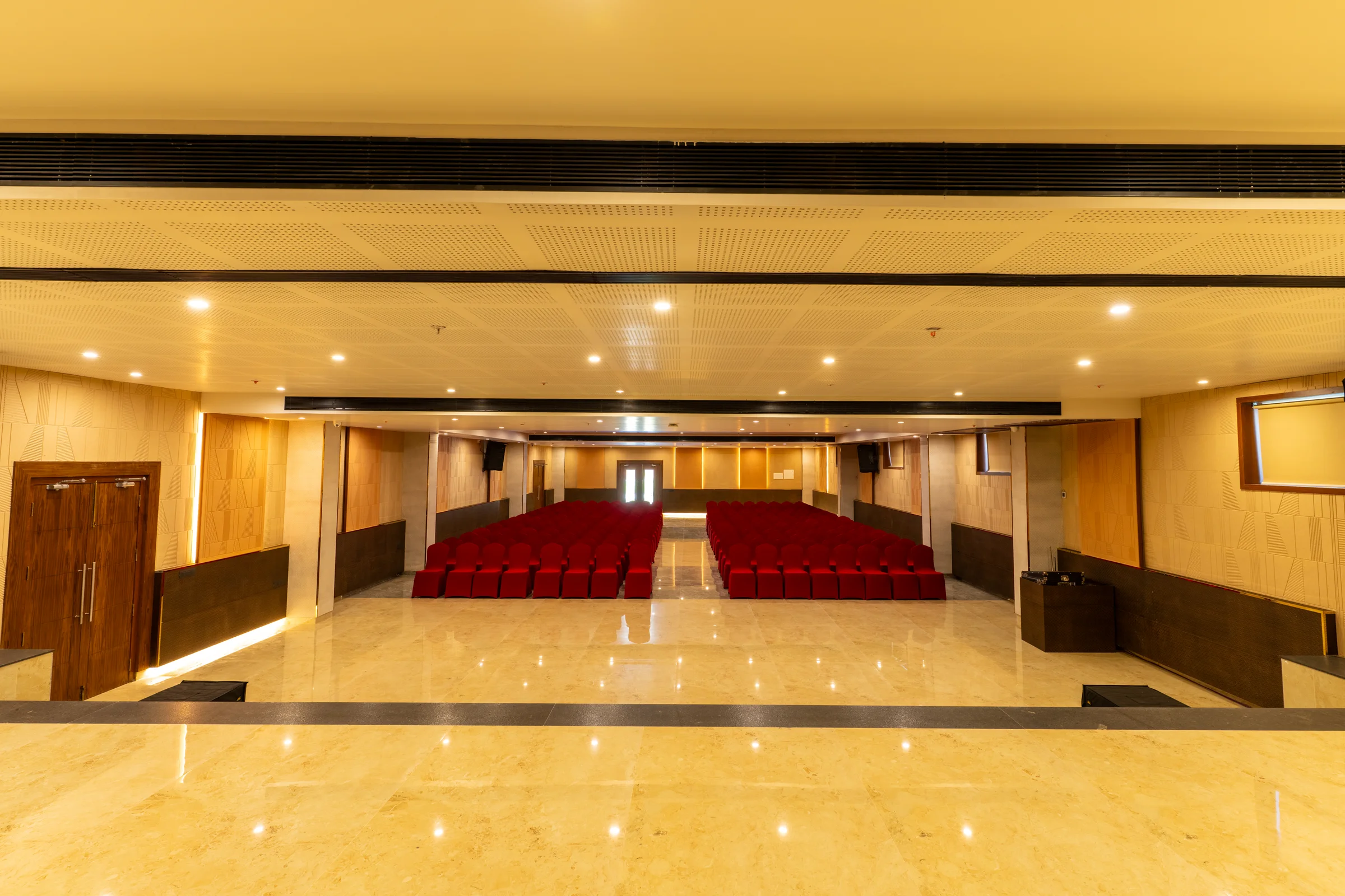Banquet space for receptions